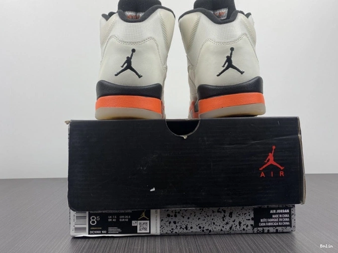 Bmlin 5 DC1060-100 Orange Jordan Total Retro 0818